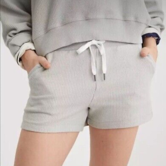 aerie Pants - Aerie Shorts Corded Ribbed Striped Gray Drawstring size Medium